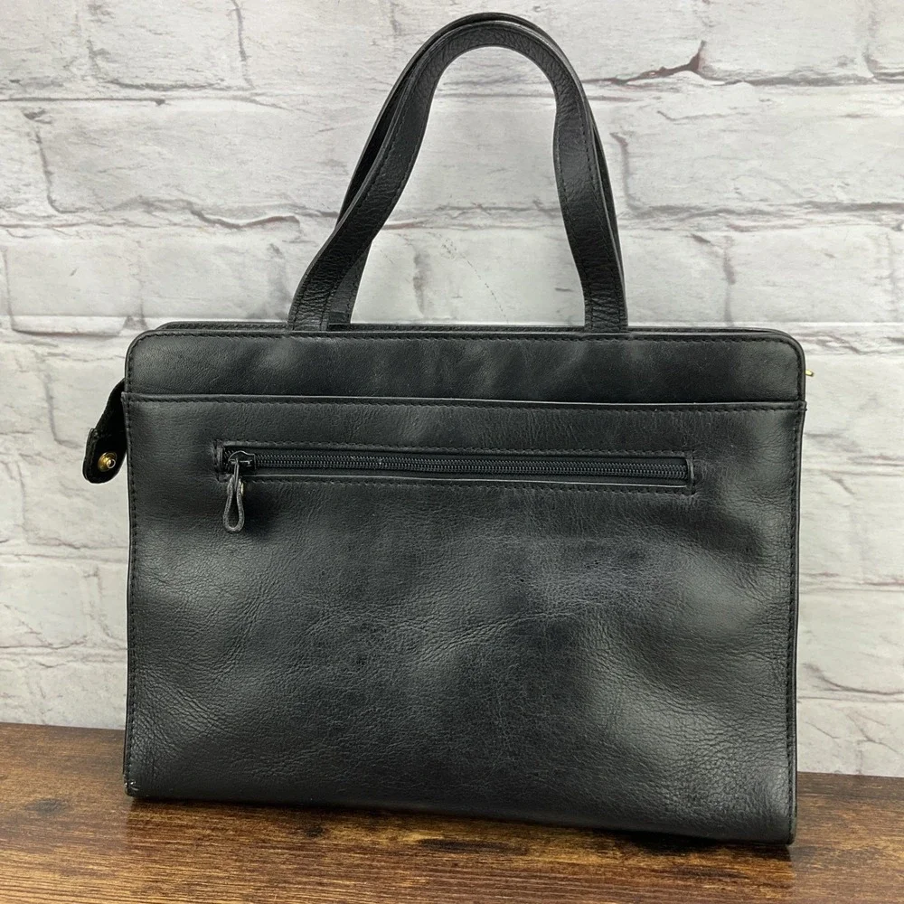 Vintage Jane Shilton Lack Leather Hand Bag With Gold Tone Hardware
